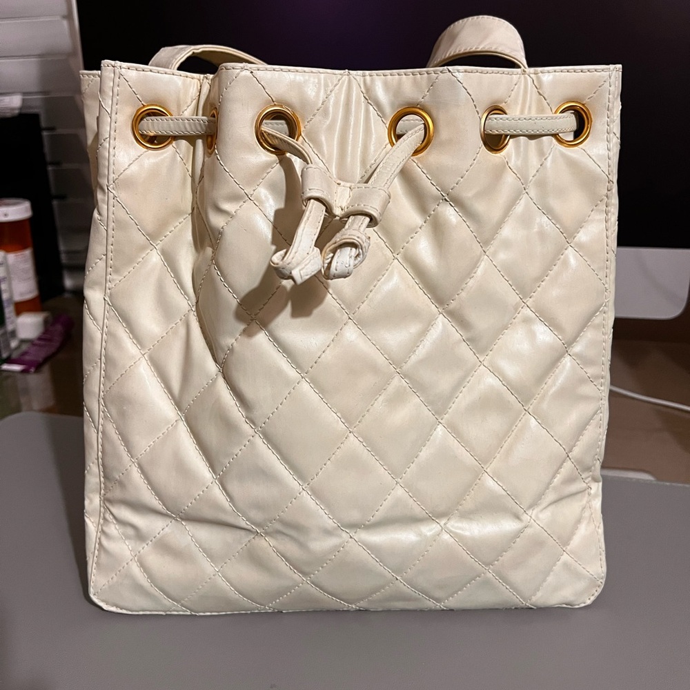 Trade Back - Chanel Vintage Vinyl Bag